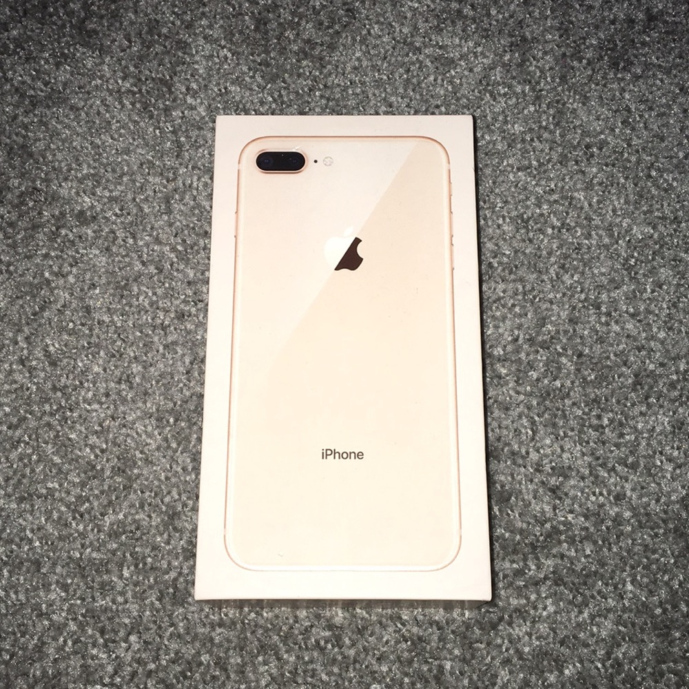 An iPhone 8 Plus box